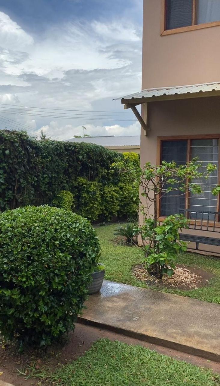 Sanctuary Aparthotel-Ac-Garden- Solar-Wi-Fi -Firepit-Park-Carport Lusaka Exterior foto
